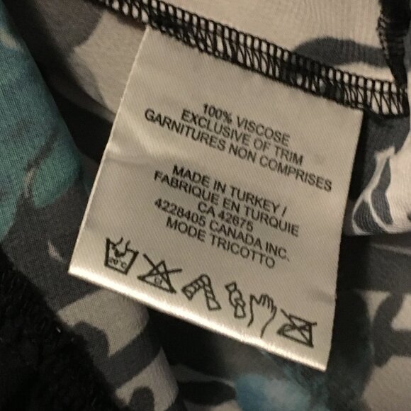 Tricotto Artsy Animal Print Womens Lace Up Bell Sleeve Cover Dress - Picture 12 of 16